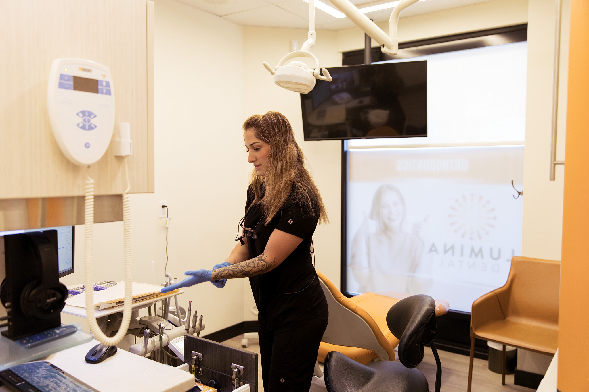 preparing dental chair for child