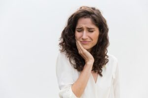 woman with jaw pain