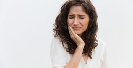 woman with jaw pain